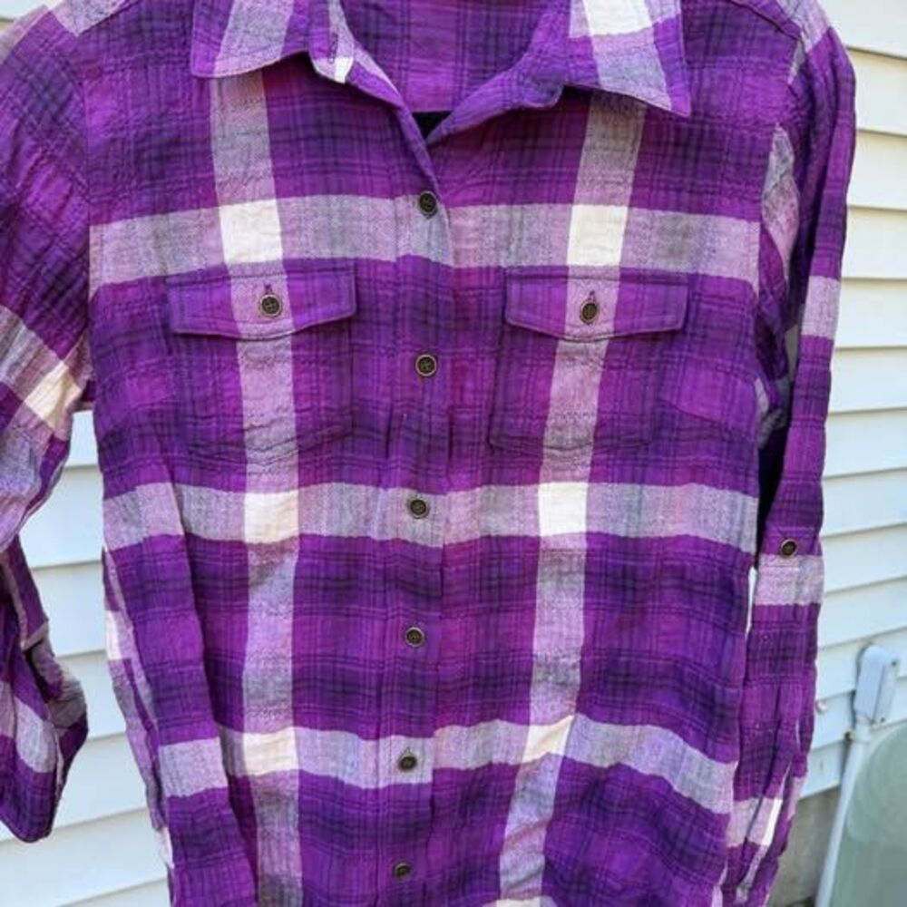 💜 St. John’s Bay Purple Plaid Button-Up Shirt — Petite Small